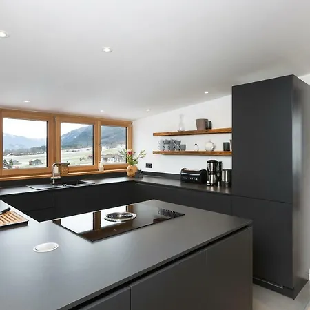 Am Breitenberg Cb 12 *